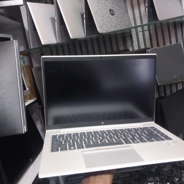 HP EliteBook 840 G7 – 10th Gen Core i5 | 16GB RAM | 256GB SSD | 13.5-Inch Display