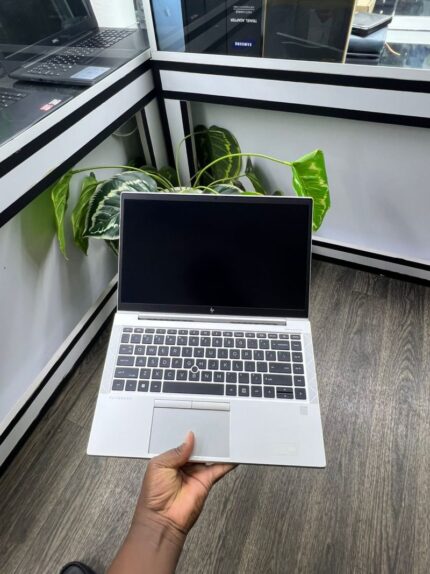 HP EliteBook 845 G8 (Ryzen 5, 8GB RAM, 256GB SSD)